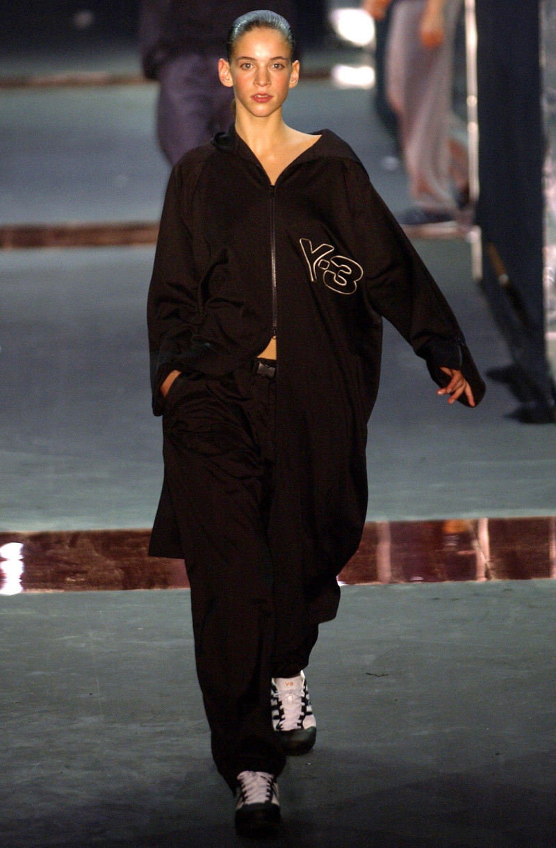 Y-3 fashion show for Spring/Summer 2003