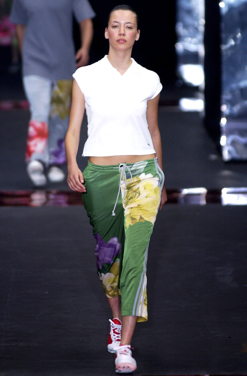 Y-3 fashion show for Spring/Summer 2003