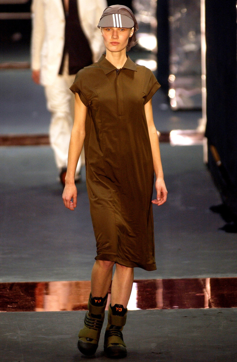 Y-3 fashion show for Spring/Summer 2003
