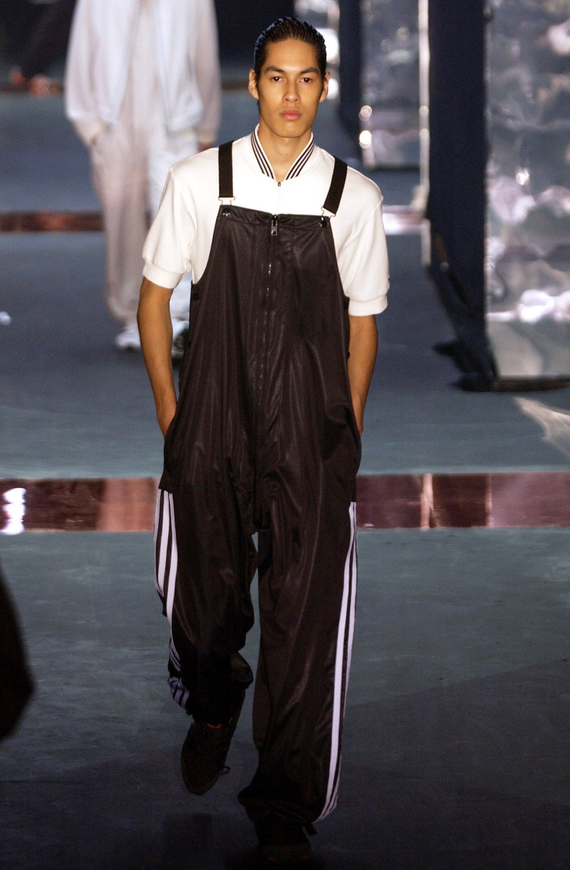 Y-3 fashion show for Spring/Summer 2003