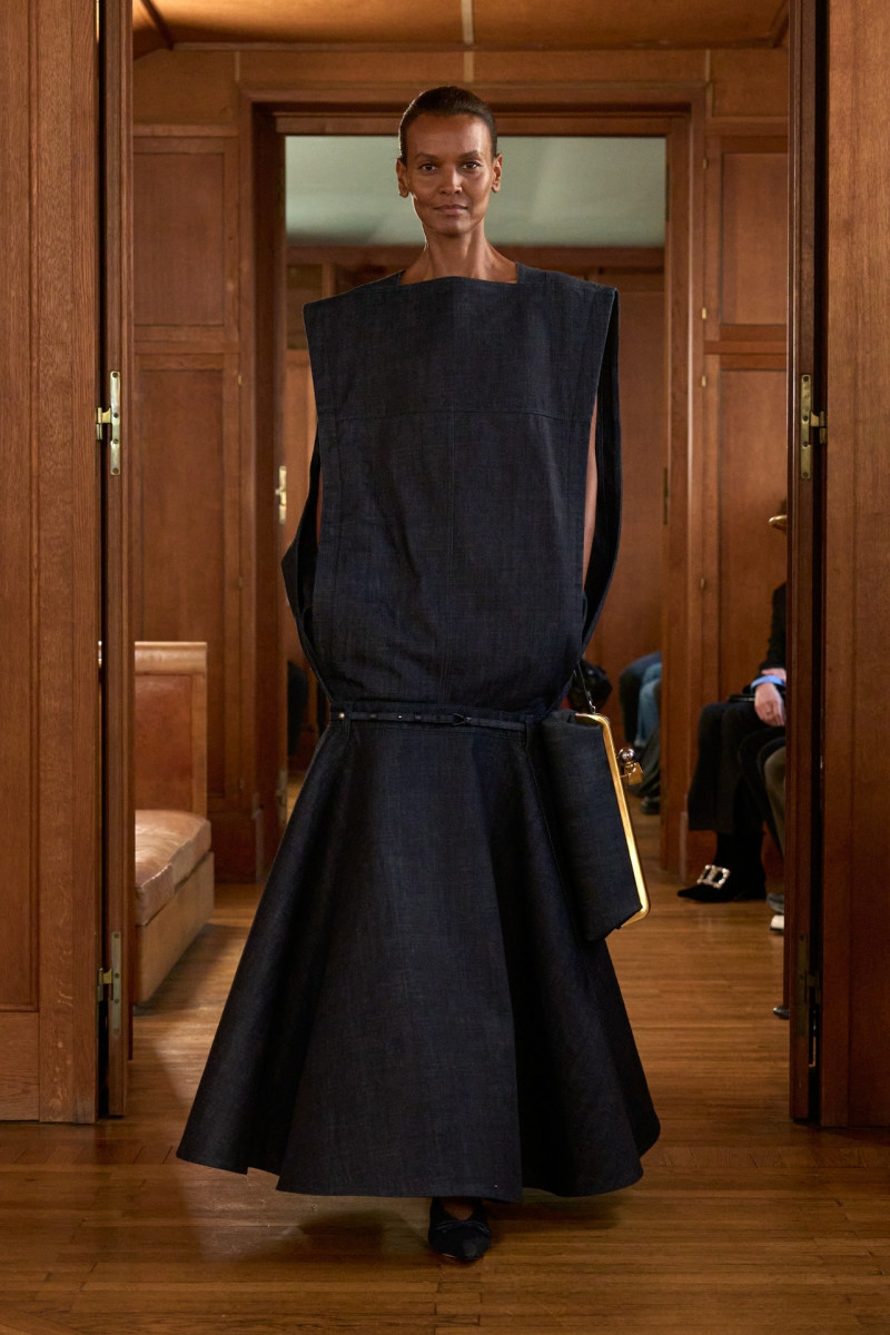 Jacquemus fashion show for Spring/Summer 2025
