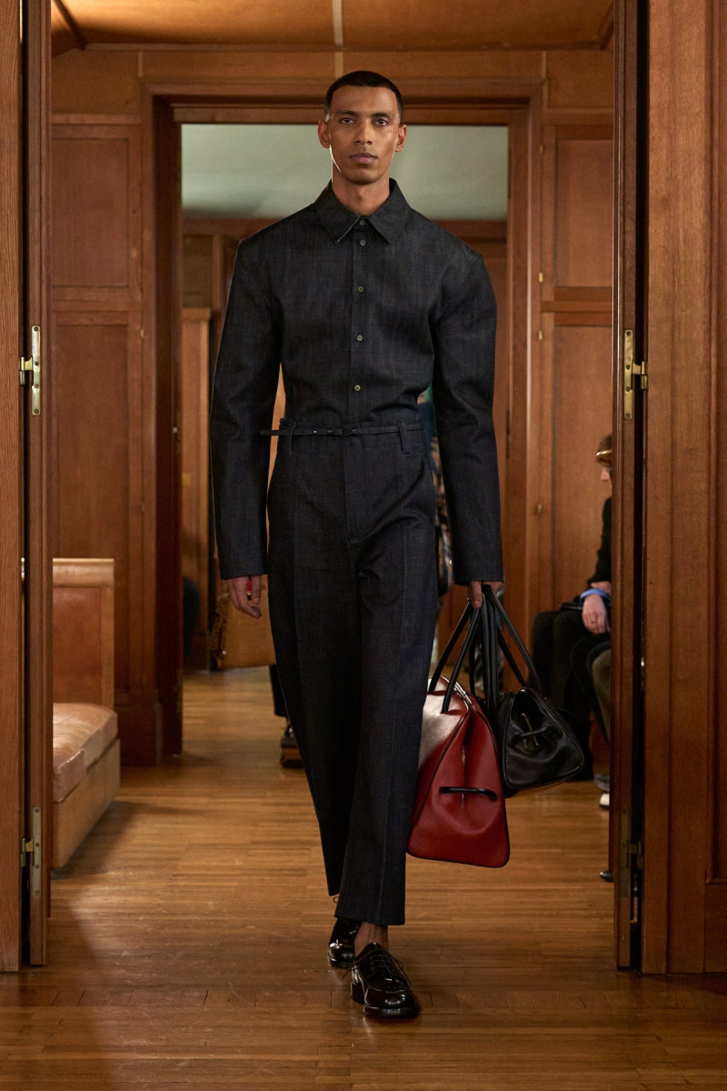 Jacquemus fashion show for Spring/Summer 2025