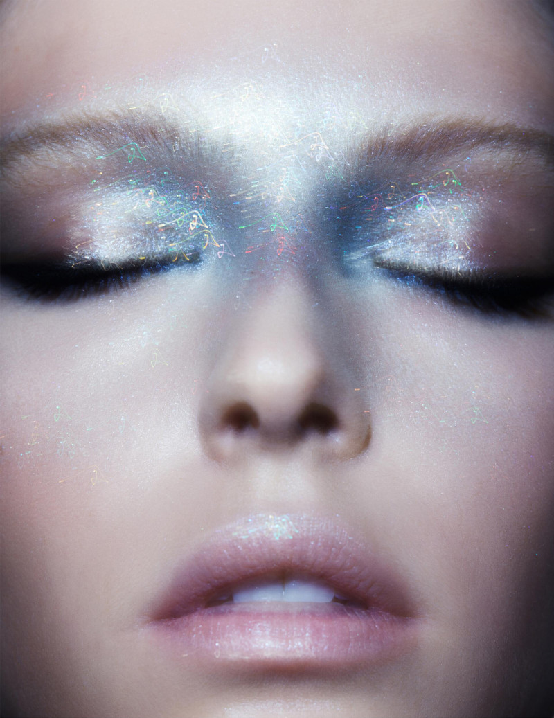 Abby Champion featured in  the Zara Glitter Bomb advertisement for Spring/Summer 2022