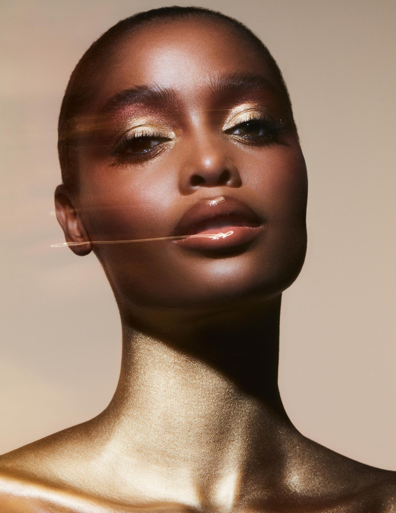 Blesnya Minher featured in  the Zara Glitter Bomb advertisement for Spring/Summer 2022