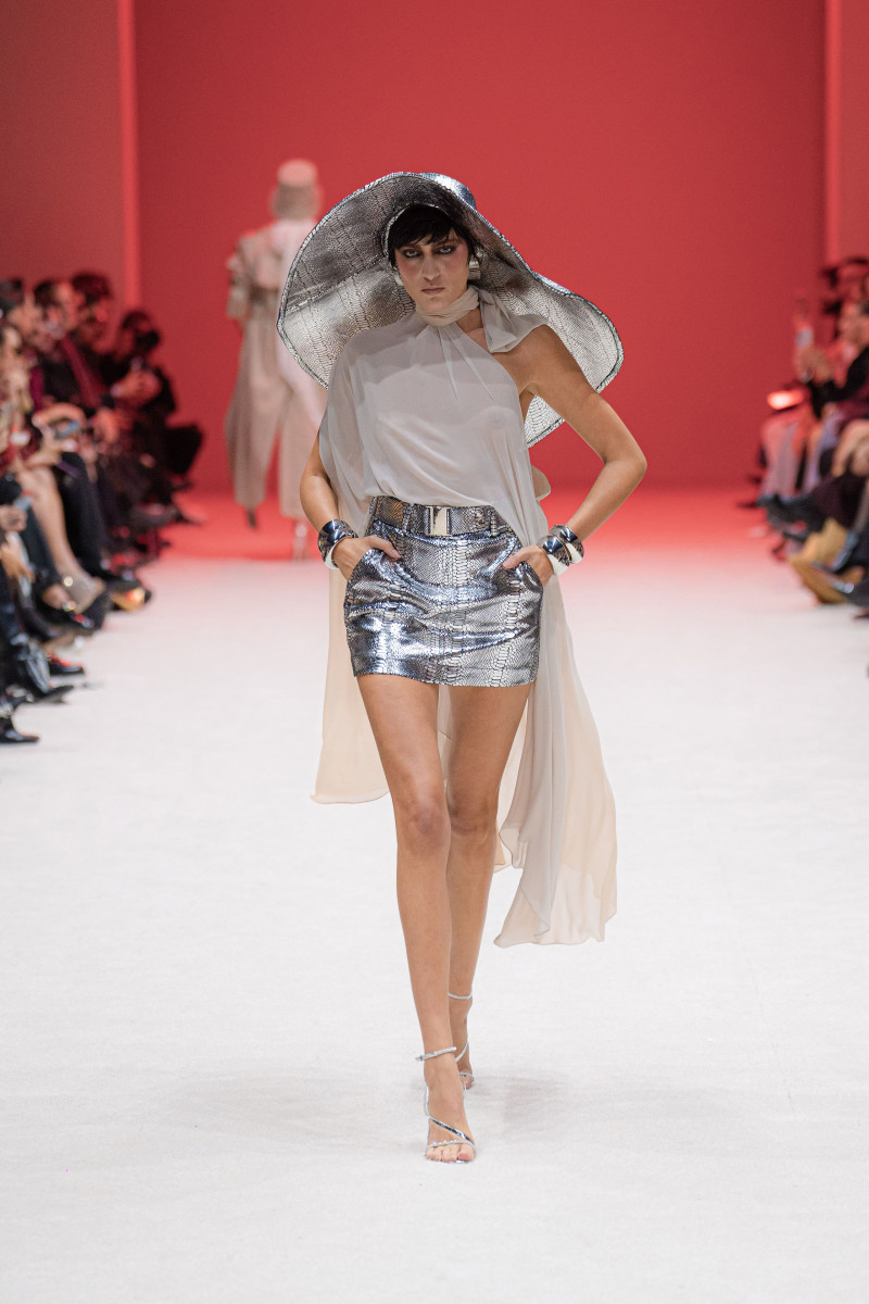 Columba Diaz featured in  the Alfredo Martinez fashion show for Spring/Summer 2025