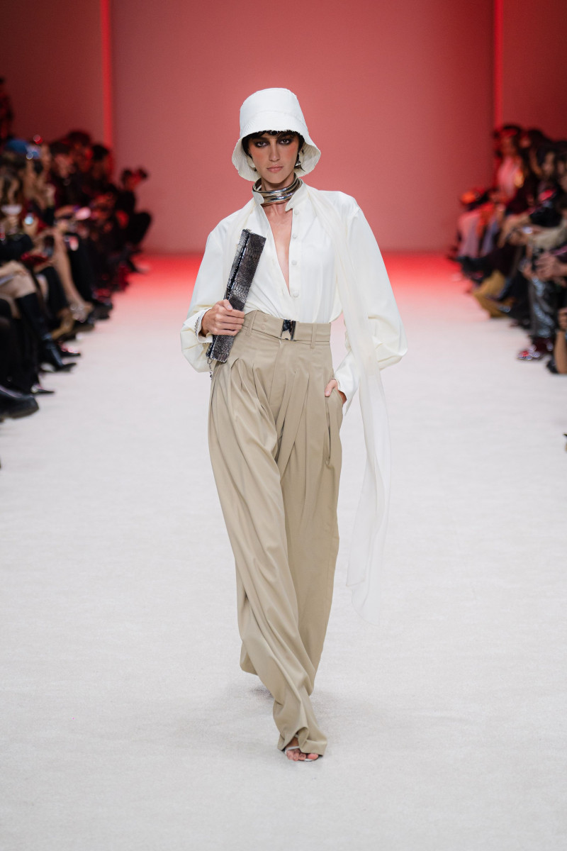 Julia Ardon featured in  the Alfredo Martinez fashion show for Spring/Summer 2025