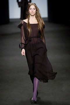 Alessandro Dell\'Acqua fashion show for Autumn/Winter 2004