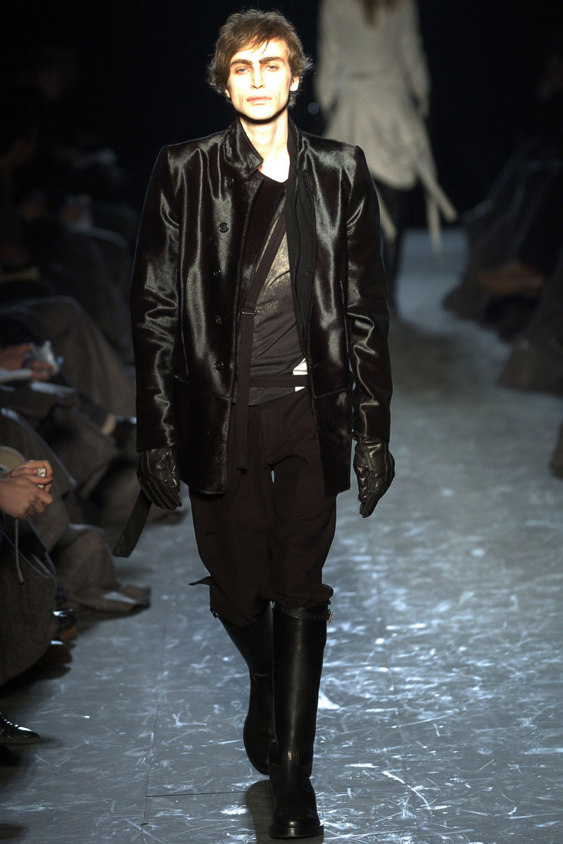 Ann Demeulemeester fashion show for Autumn/Winter 2004
