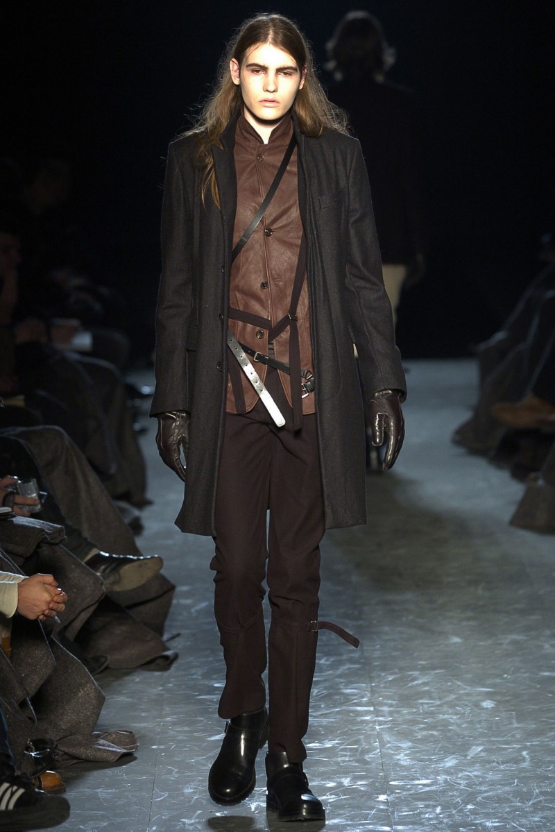 Ann Demeulemeester fashion show for Autumn/Winter 2004