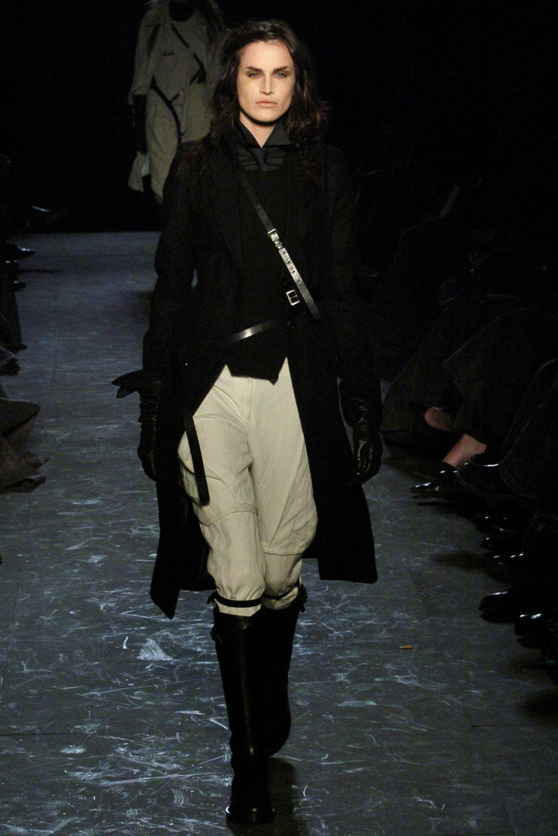 Ann Demeulemeester fashion show for Autumn/Winter 2004