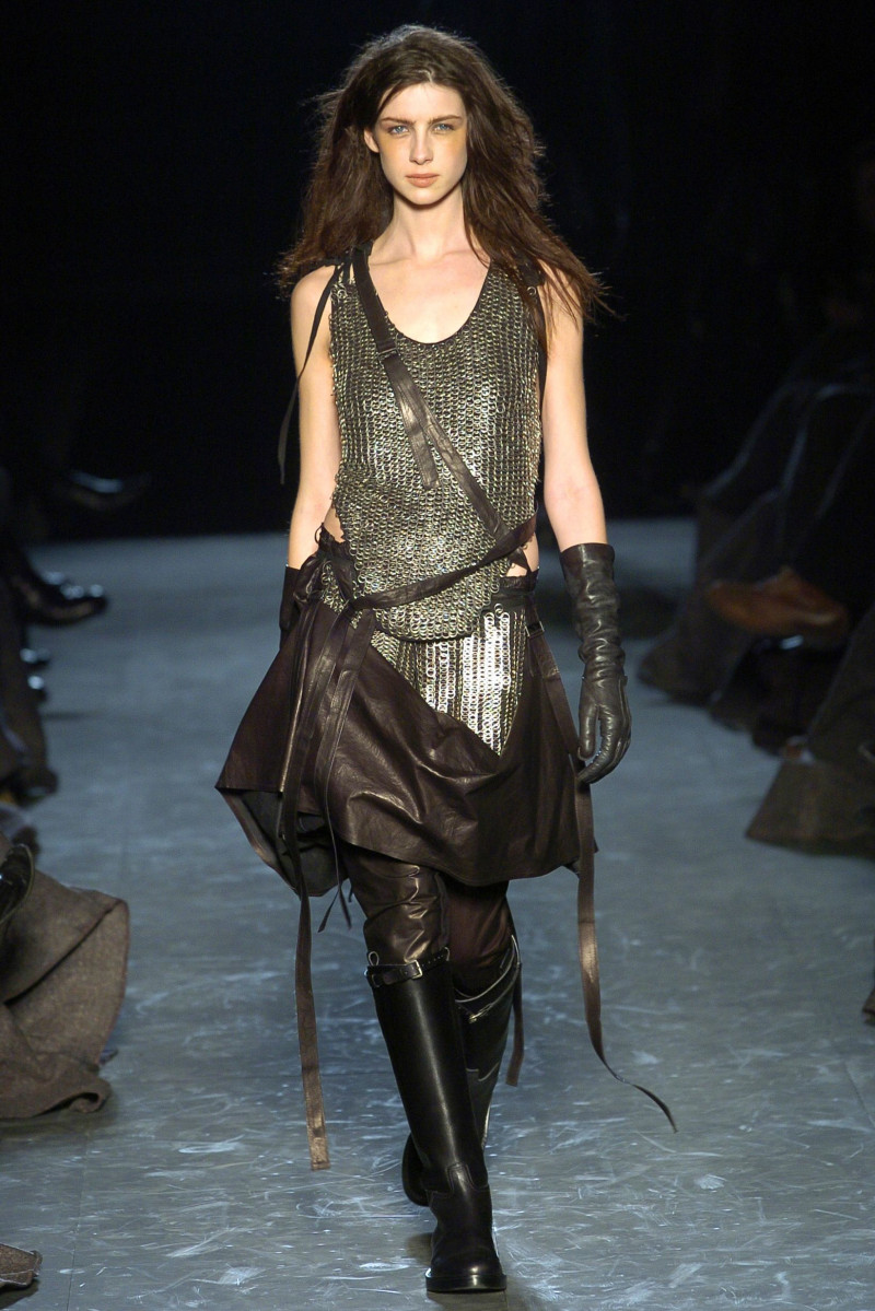 Ann Demeulemeester fashion show for Autumn/Winter 2004