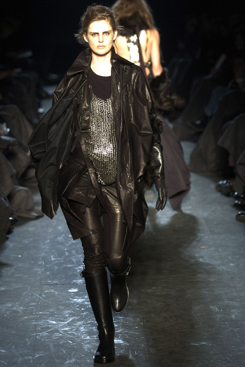 Ann Demeulemeester fashion show for Autumn/Winter 2004