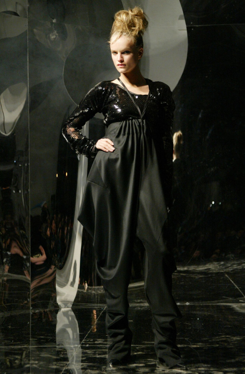 three As Four fashion show for Autumn/Winter 2004