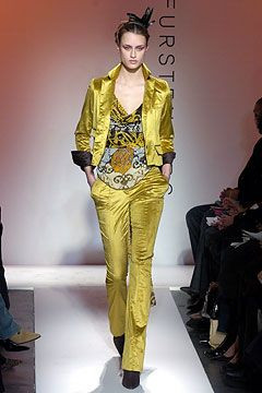 Diane Von Furstenberg fashion show for Autumn/Winter 2004