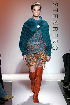 Diane Von Furstenberg fashion show for Autumn/Winter 2004