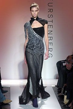 Diane Von Furstenberg fashion show for Autumn/Winter 2004