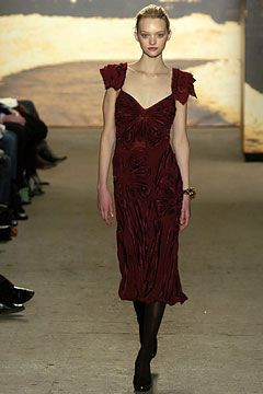 DKNY fashion show for Autumn/Winter 2004