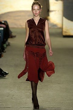 DKNY fashion show for Autumn/Winter 2004
