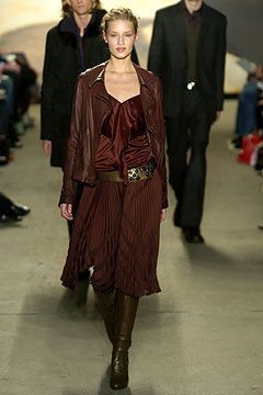 DKNY fashion show for Autumn/Winter 2004