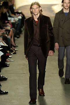 DKNY fashion show for Autumn/Winter 2004