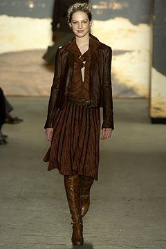 DKNY fashion show for Autumn/Winter 2004