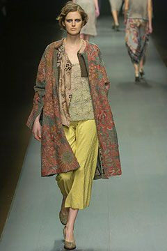 Dries van Noten fashion show for Autumn/Winter 2004