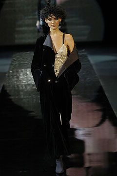Giorgio Armani fashion show for Autumn/Winter 2004