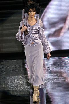 Giorgio Armani fashion show for Autumn/Winter 2004