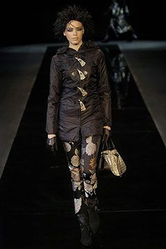 Giorgio Armani fashion show for Autumn/Winter 2004