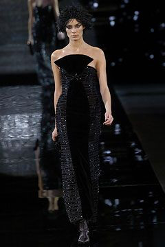 Giorgio Armani fashion show for Autumn/Winter 2004