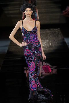Giorgio Armani fashion show for Autumn/Winter 2004