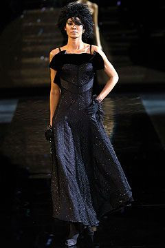 Giorgio Armani fashion show for Autumn/Winter 2004