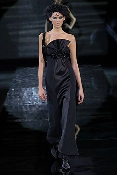 Giorgio Armani fashion show for Autumn/Winter 2004