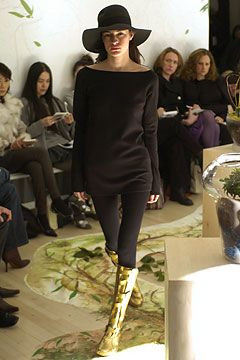 Imitation of Christ fashion show for Autumn/Winter 2004