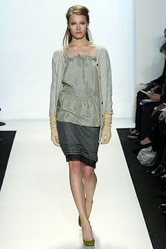 Jeffrey Chow fashion show for Autumn/Winter 2004