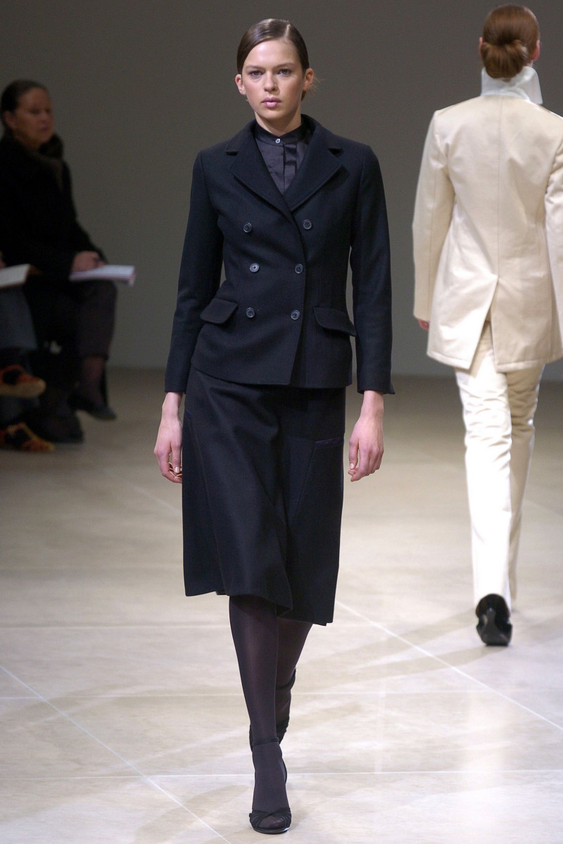 Jil Sander fashion show for Autumn/Winter 2004
