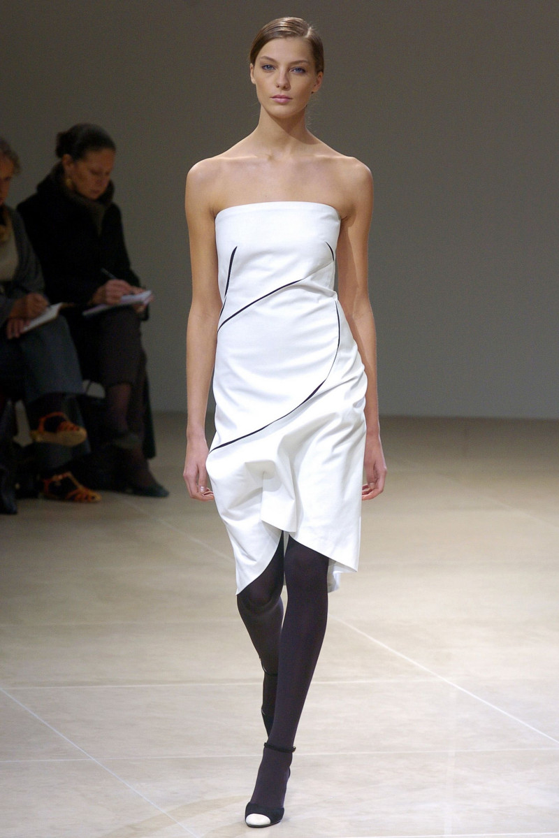 Jil Sander fashion show for Autumn/Winter 2004