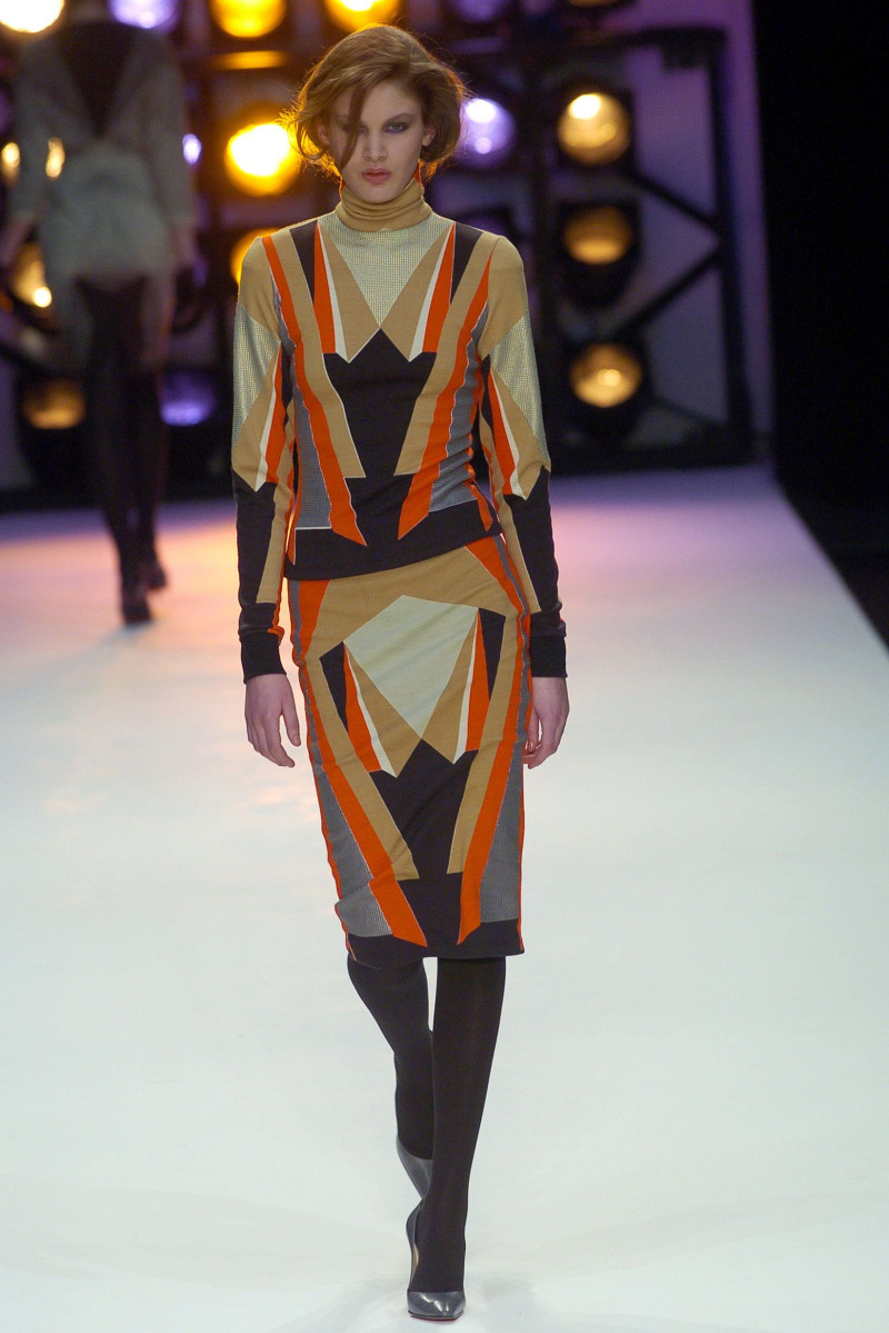 Jonathan Saunders fashion show for Autumn/Winter 2004