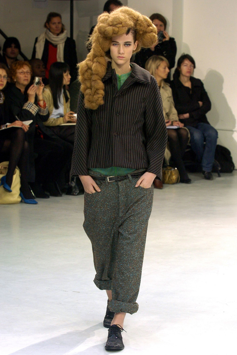 Junya Watanabe fashion show for Autumn/Winter 2004