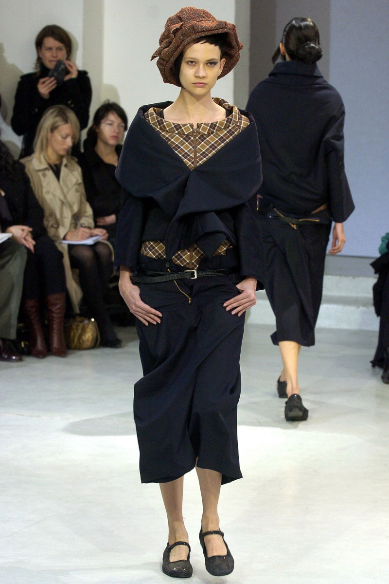 Junya Watanabe fashion show for Autumn/Winter 2004