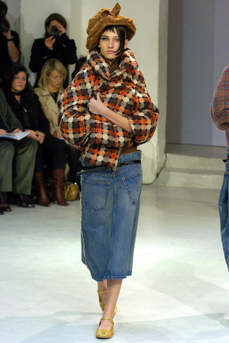 Junya Watanabe fashion show for Autumn/Winter 2004
