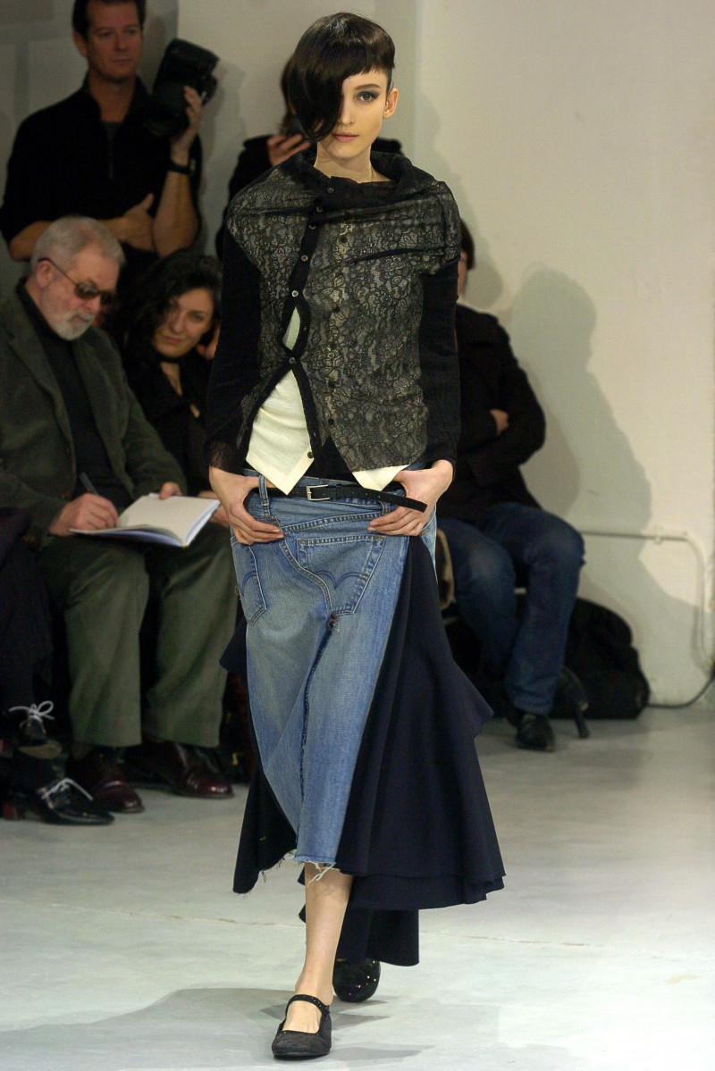 Junya Watanabe fashion show for Autumn/Winter 2004