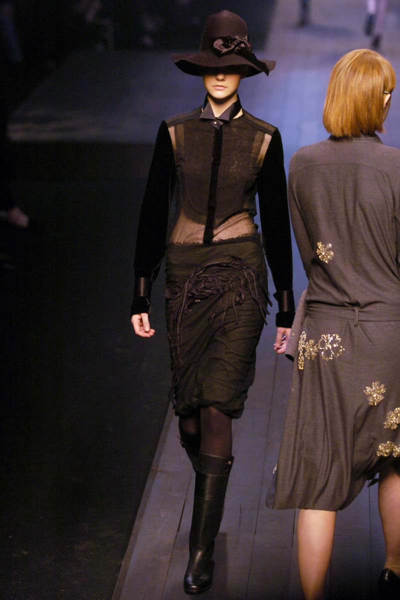 Lanvin fashion show for Autumn/Winter 2004