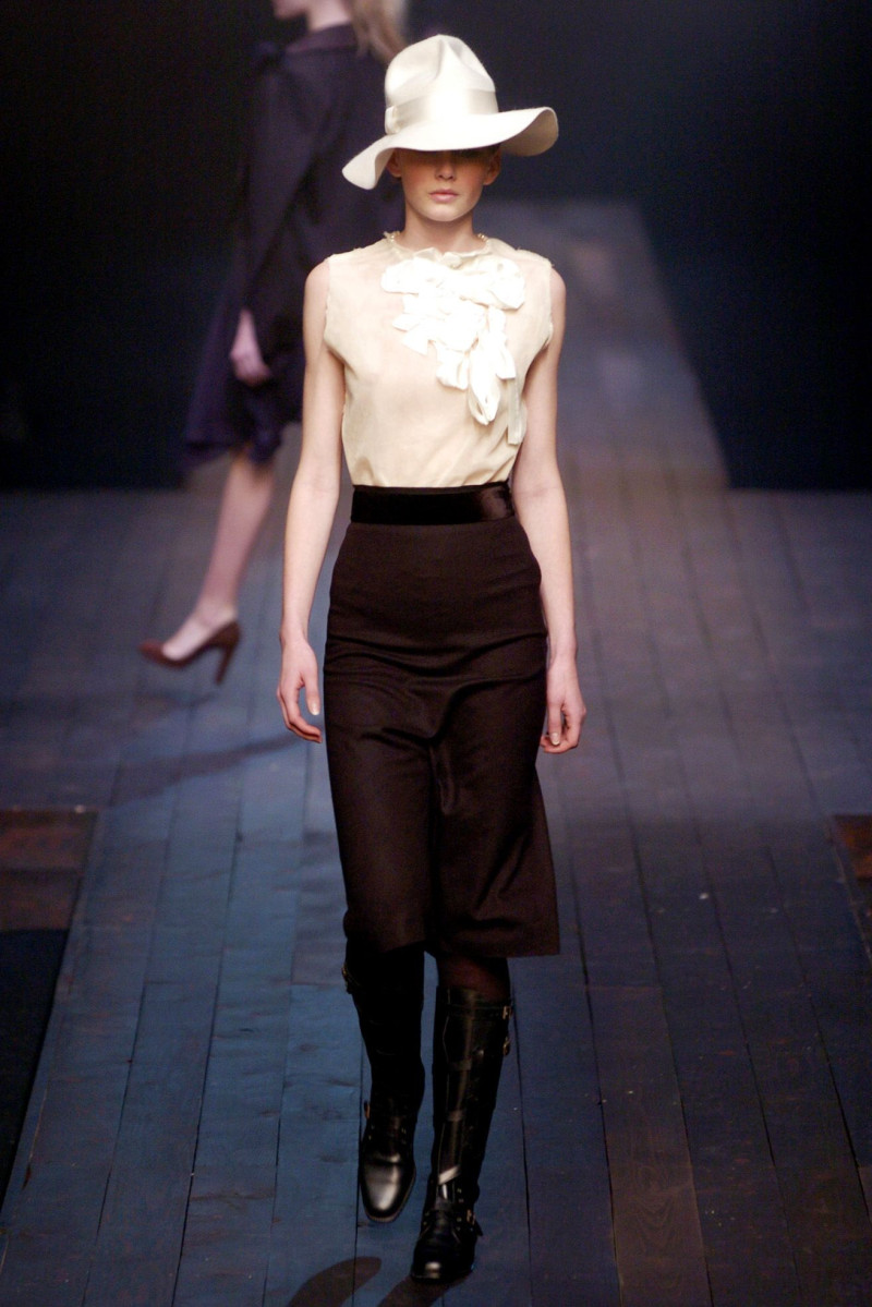 Lanvin fashion show for Autumn/Winter 2004