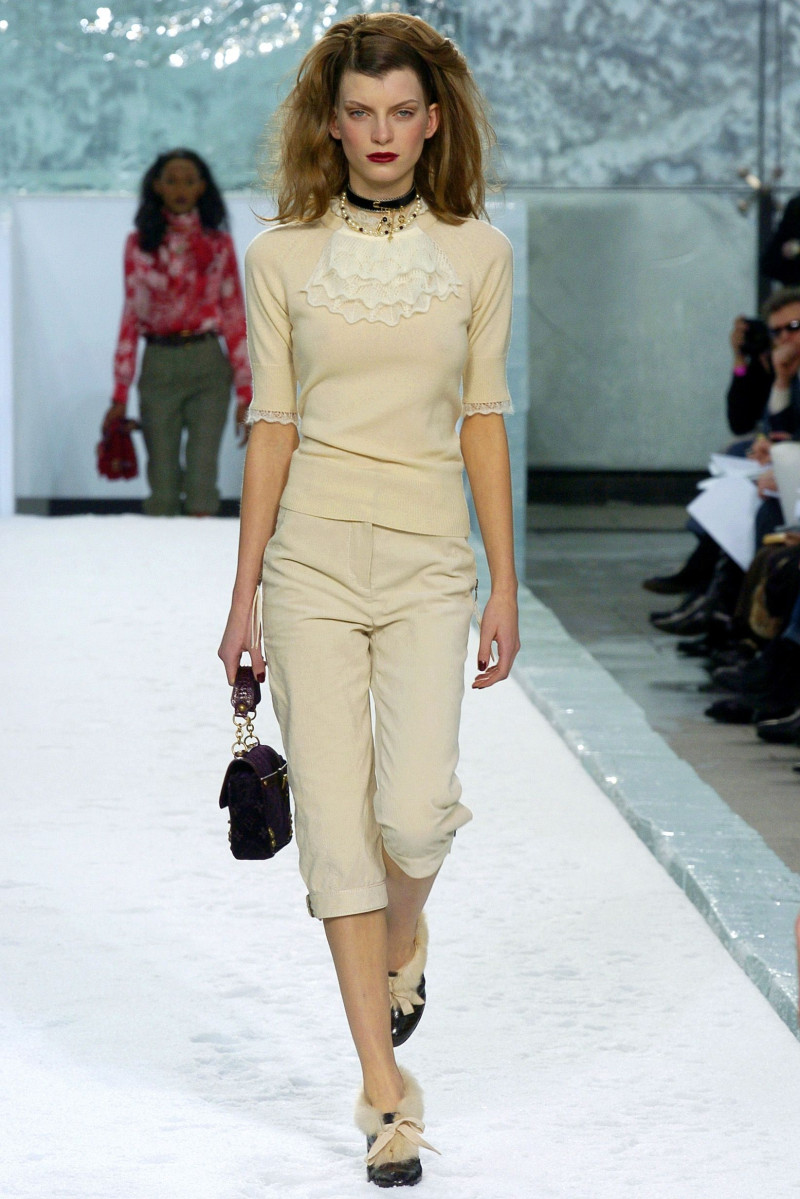 Louis Vuitton fashion show for Autumn/Winter 2004