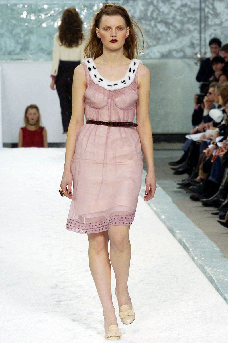 Louis Vuitton fashion show for Autumn/Winter 2004