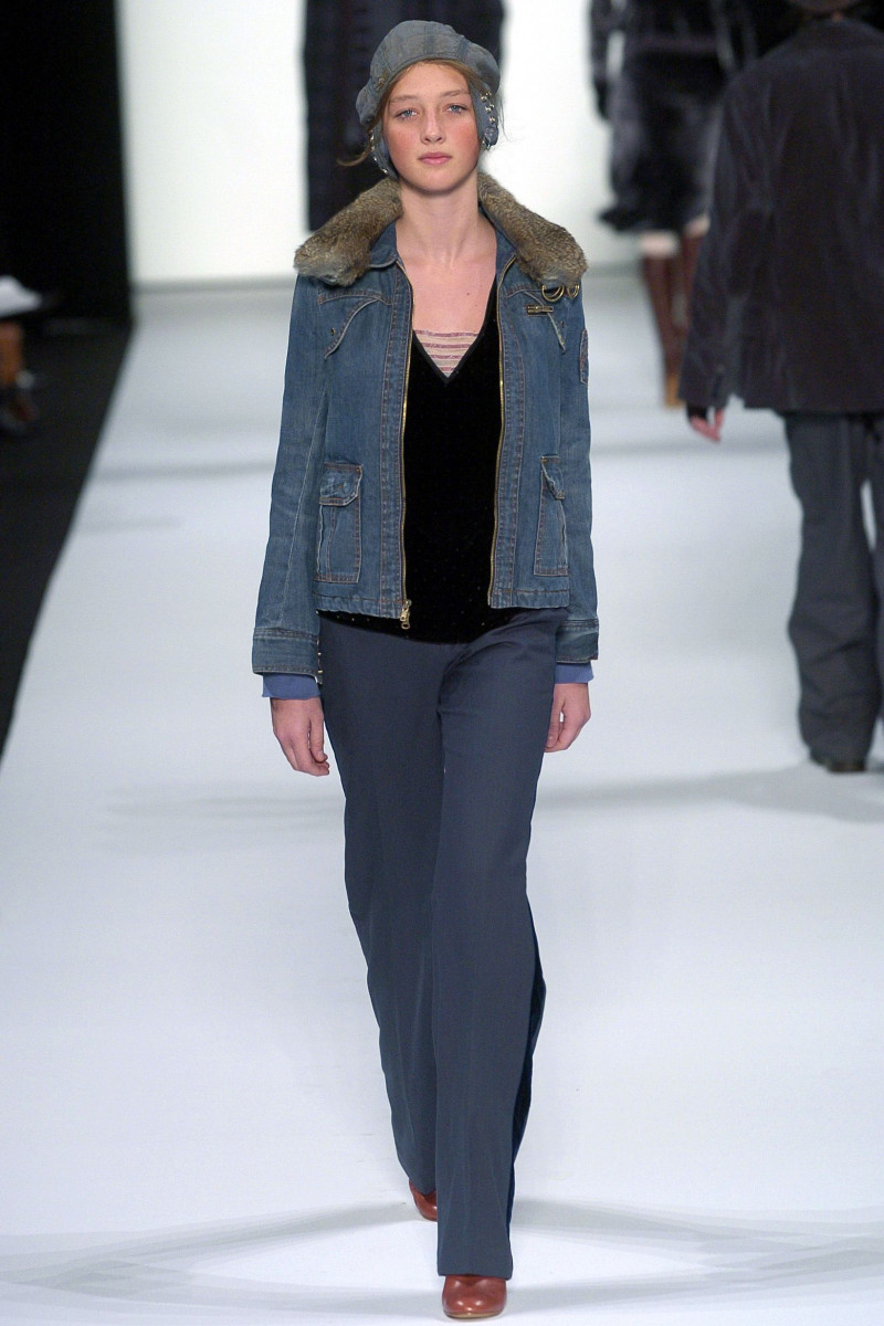 Marc by Marc Jacobs fashion show for Autumn/Winter 2004