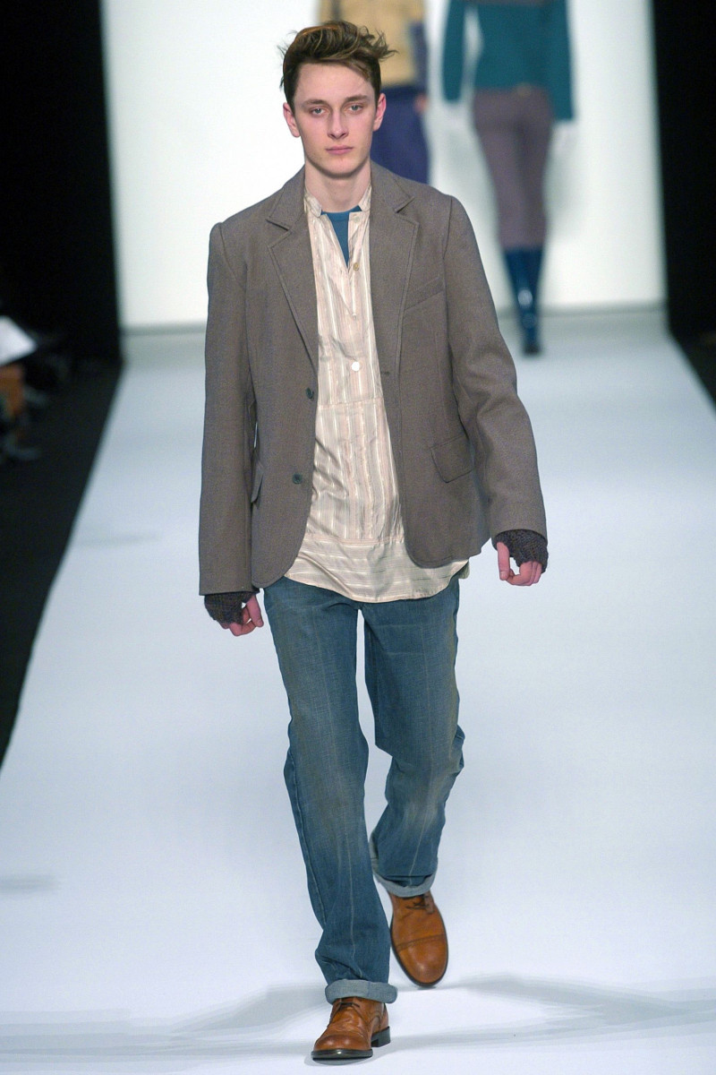 Marc by Marc Jacobs fashion show for Autumn/Winter 2004