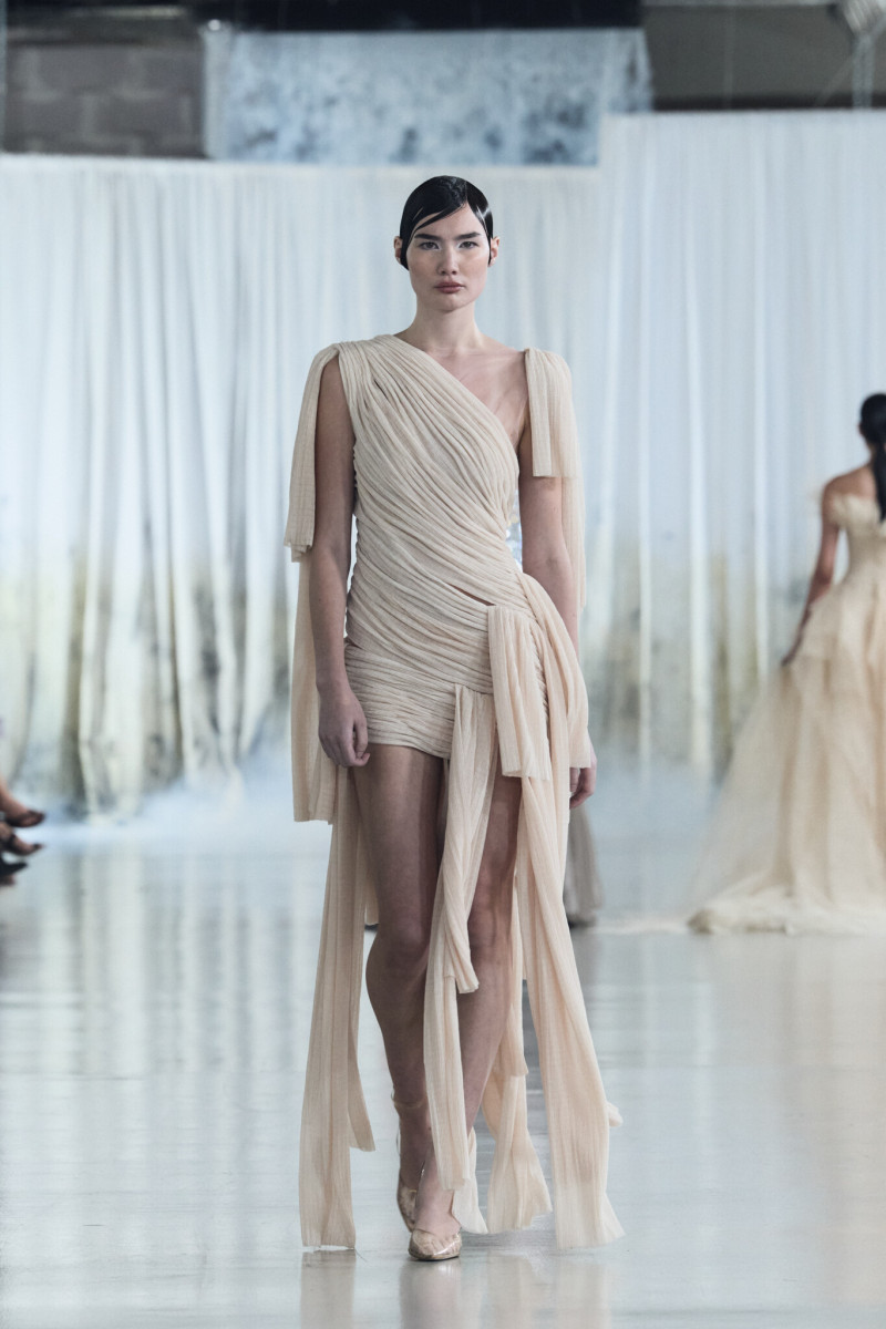 Lever Couture fashion show for Autumn/Winter 2025