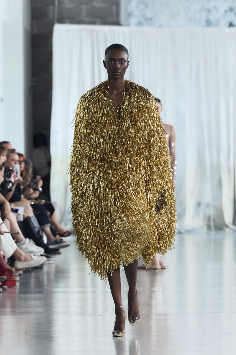 Lever Couture fashion show for Autumn/Winter 2025